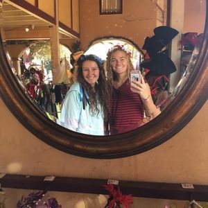 Meet your Posher, Abbie